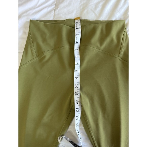 Lululemon Bronze Green InStill Size 10 Soft Stretch High Rise Workout Tight EUC - Picture 4 of 11